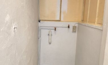 Casa en venta, con 2 departamentos independientes en la Col. Obrera