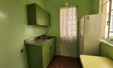 Casa en venta, con 2 departamentos independientes en la Col. Obrera