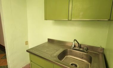 Casa en venta, con 2 departamentos independientes en la Col. Obrera