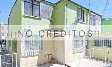 Casa en Calle De La Unión, Índice Expropiación Petrolera, Morelia, Michoacán ¡NO CRÉDITOS!