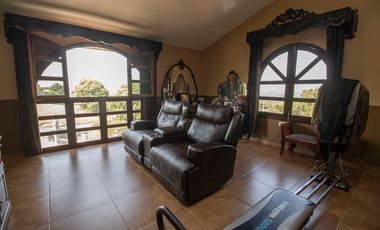 CASA EN VENTA EN HARAS, 2500 M2 DE TERRENO, 4 RECÁMARAS, PUEBLA