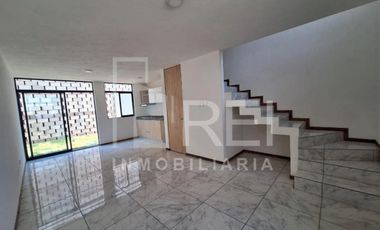 RENTA CASA ZIMALTA RESIDENCIAL TLAQUEPAQUE