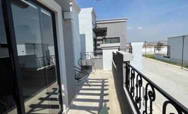 Casa de 3 recamara y la principal con vestidor y baño completo
