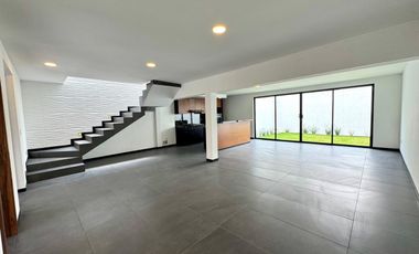SE VENDE CASA DENTRO DE PRIVADA EN METEPEC