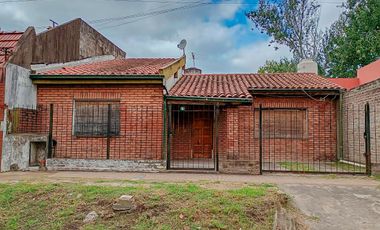 Castelar Norte - Venta - Casa 3 Ambientes