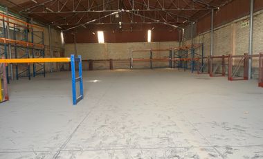 VENCO LOCAL INDUSTRIAL EN NICOLAS AYLLON