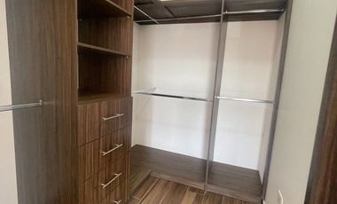 Casa Residencial de 3 recamaras, equipada con cocina y closets