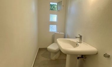 ¡ATENCIÓN! CASA EN ESPECTACULAR CONDICIONES E INMEJORABLE UBICACIÓN