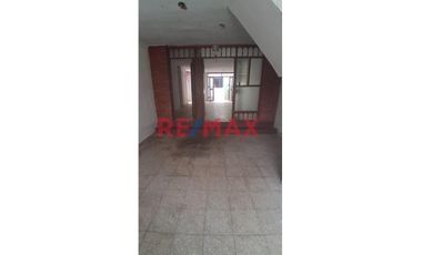 Oportunidad De Inversion. Venta De Casa En Zona Residencial En Urb. Banchero Rossi Nuevo Chimbote.