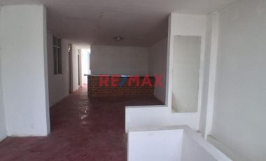 Oportunidad De Inversion. Venta De Casa En Zona Residencial En Urb. Banchero Rossi Nuevo Chimbote.