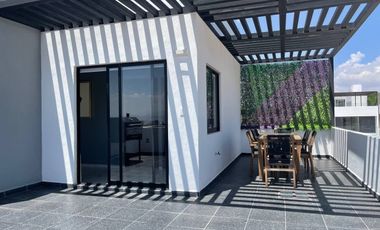 CASA DE 4 RECAMARAS CON ROOF GARDEN, COCINA EQUIPADA  Y CISTERNA