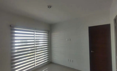REMATO LINDA CASA EN FRACC. NATURA CERCA DEL AUTODROMO DE JALISCO