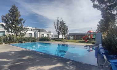REMATO LINDA CASA EN FRACC. NATURA CERCA DEL AUTODROMO DE JALISCO