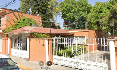 INVIERTE Y OBTEN GANANCIAS. CASA ADJUDICADA EN Av. Joaquín Montenegro 35, San Antonio El Cuadro, Tultepec, San Antonio El Cuadro, Tultepec, Estado De