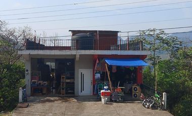 Venta de Casa con Locales a 5 min. del centro Xilitla, San Luis Potosi