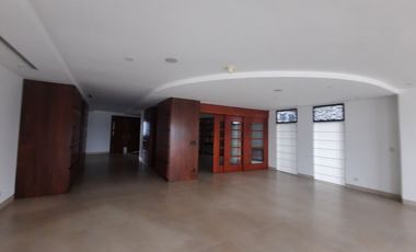 DEPARTAMENTO 606.81 M2 