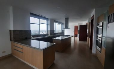 DEPARTAMENTO 606.81 M2 