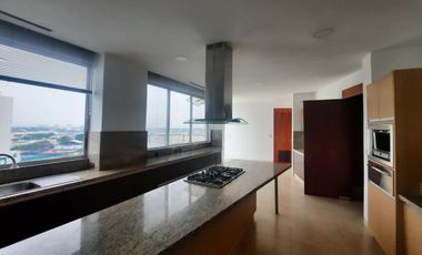 DEPARTAMENTO 606.81 M2 