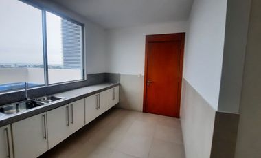 DEPARTAMENTO 606.81 M2 