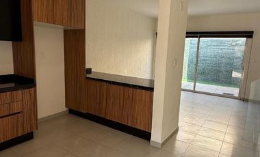 Casa en Renta dentro del condominio Alta California, Tlajomulco