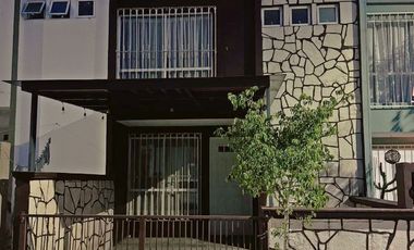 VENDO CASA EN FRACCIONAMIENTO EL PEDREGAL, BANDERILLA