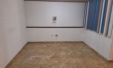 Casa en Venta en Fracc. Privado, con portón eléctrico a dos hojas, acceso inmediato a jardín grande en Área común