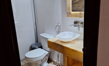 Casa en Venta en Fracc. Privado, con portón eléctrico a dos hojas, acceso inmediato a jardín grande en Área común