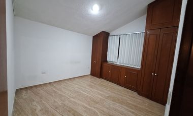 Casa en Venta en Fracc. Privado, con portón eléctrico a dos hojas, acceso inmediato a jardín grande en Área común