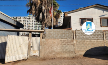 Venta de Casa Regularizada en Av. Las Parcelas – Alto Hospicio