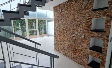 Casa en renta en San Andrés Cholula – Privada sobre Av. Radial Zapata Confort, ubicación y privacidad a solo minutos del corazón de San Andrés Cholula