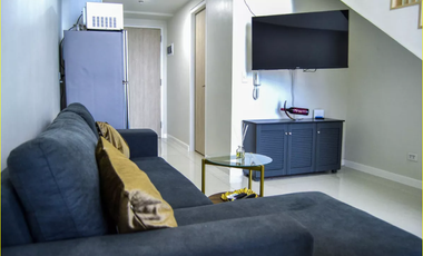 Fully-Furnished 1 Bedroom Loft Condo for Sale