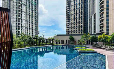 Fully-Furnished 1 Bedroom Loft Condo for Sale