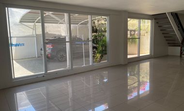 For Lease: 7BR House in BF Homes, Parañaque