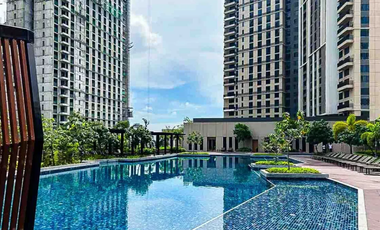 Fully-Furnished 1 Bedroom Loft Condo for Sale