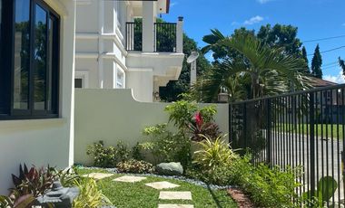 House and Lot in South Forbes  For Sale - #8432