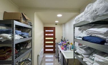 Casa, complejo de cabañas, salón - quincho