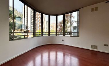 Se Vende 2 Dormitorios+ Estacionamiento .Av Perú