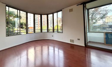 Se Vende 2 Dormitorios+ Estacionamiento .Av Perú