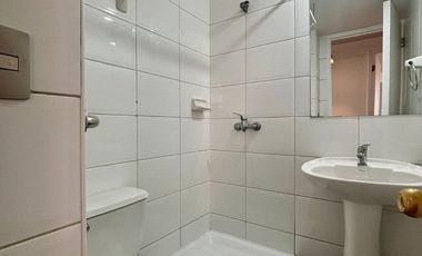 Se Vende 2 Dormitorios+ Estacionamiento .Av Perú