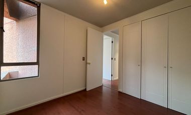 Se Vende 2 Dormitorios+ Estacionamiento .Av Perú
