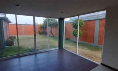 Casa en Renta en Bosque de las Fuentes Calimaya modelo Trevi