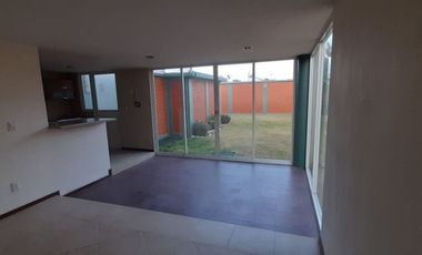 Casa en Renta en Bosque de las Fuentes Calimaya modelo Trevi