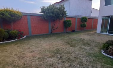 Casa en Renta en Bosque de las Fuentes Calimaya modelo Trevi