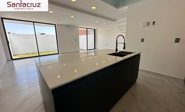 HERMOSO RESIDENCIAL EN VENTA ZONA TLACOMULCO OCOTLAN