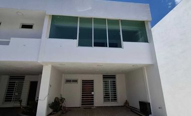 HERMOSO RESIDENCIAL EN VENTA EN OCOTLAN