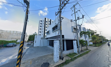 Hotel en Avenida de los Colegios, Supermanzana , Quintana Roo ¡NO CRÉDITOS!