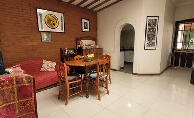 Se vende casa en Santiago Concha.