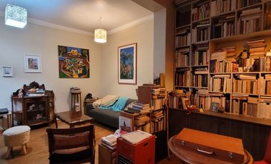 Se vende casa en Santiago Concha.