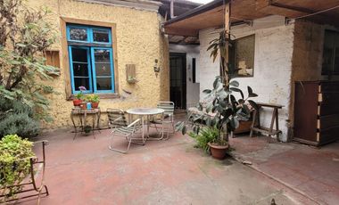 Se vende casa en Santiago Concha.