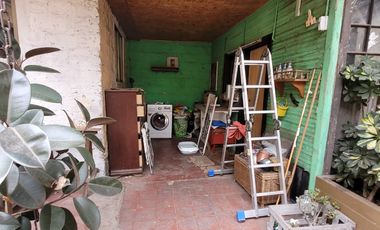 Se vende casa en Santiago Concha.